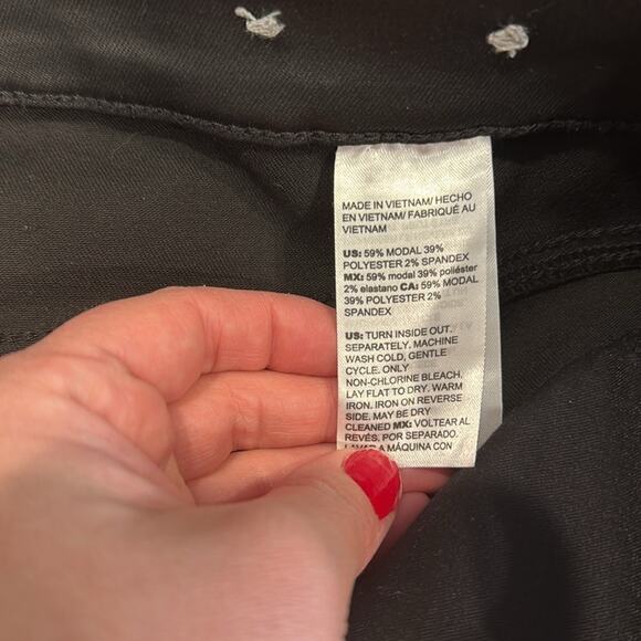 Chicos Black Coated Pants Size Large/14 - Picture 8 of 8